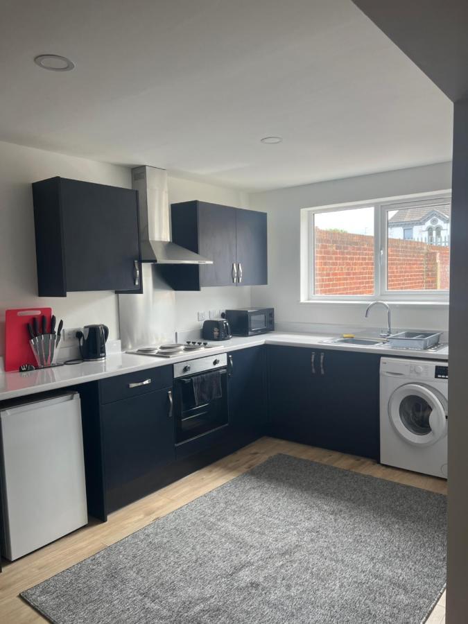 City Apartments College Street كينغستون أبون هول المظهر الخارجي الصورة
