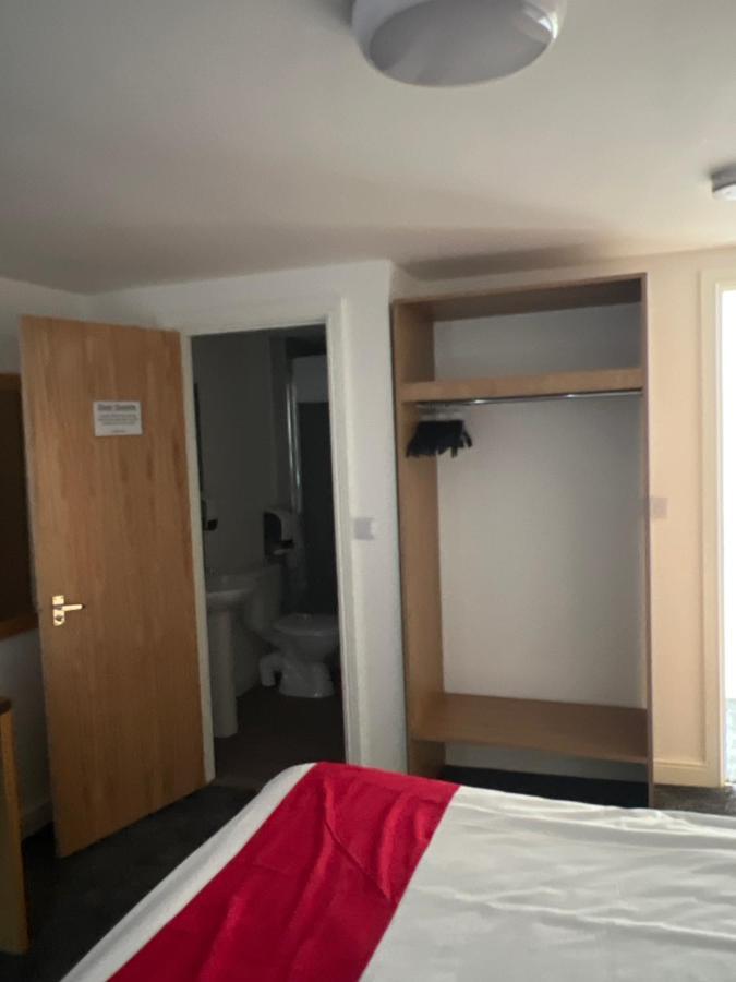 City Apartments College Street كينغستون أبون هول المظهر الخارجي الصورة